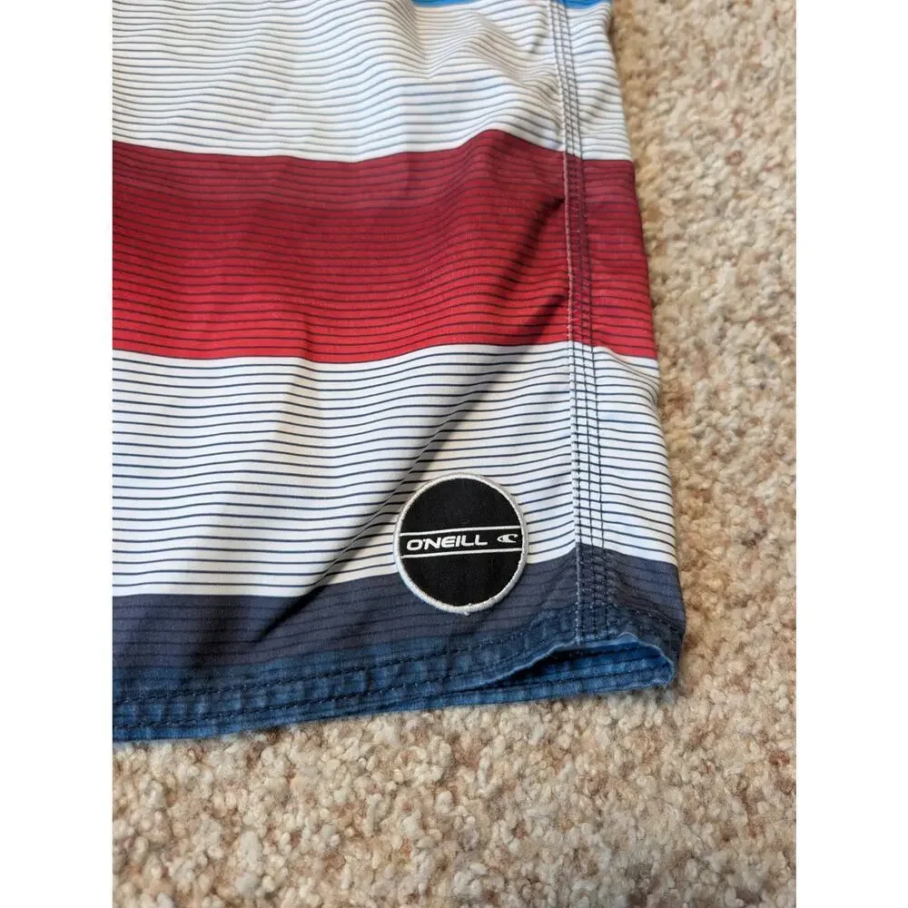 O'NEILL Mens Santa Cruz red, white & blue striped board shorts; Swim trunks; 32